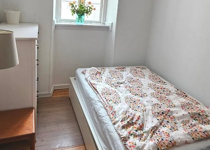 Quiet In Posh Area Capitol Апартаменты